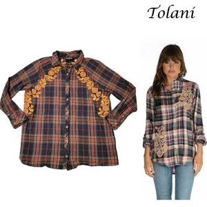 Tolani Collection Estrella Plaid w/ Embroidered Flowers Button Down Shirt XL